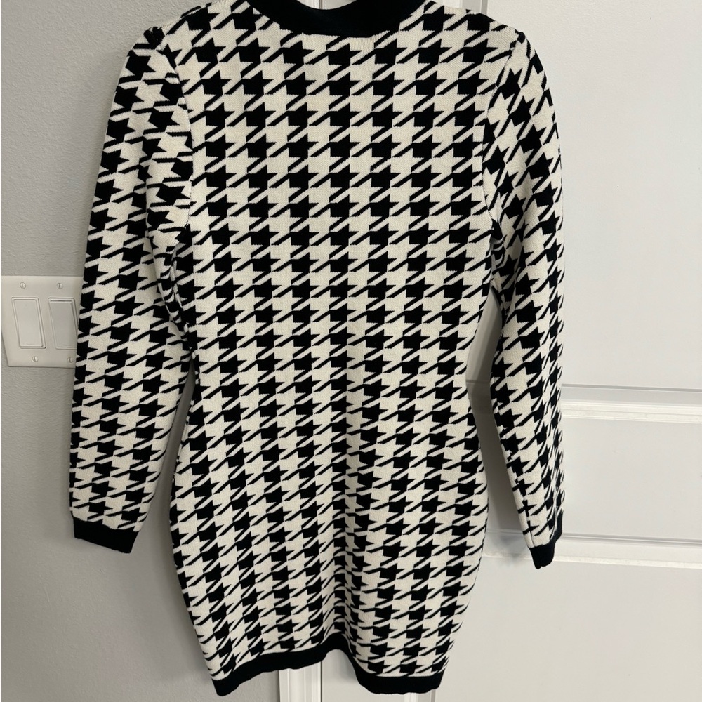 Endless Rose Houndstooth Dress